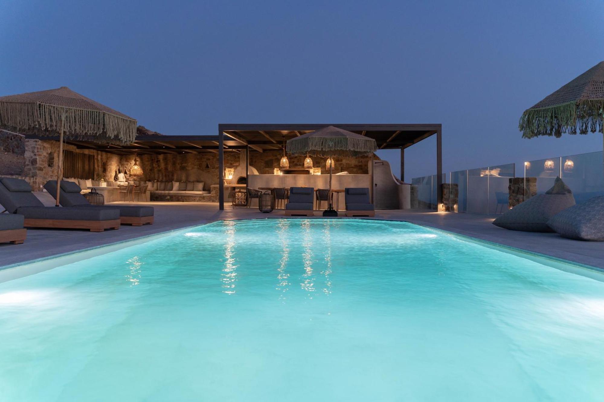 Makani Suites Ano Mera Exterior photo